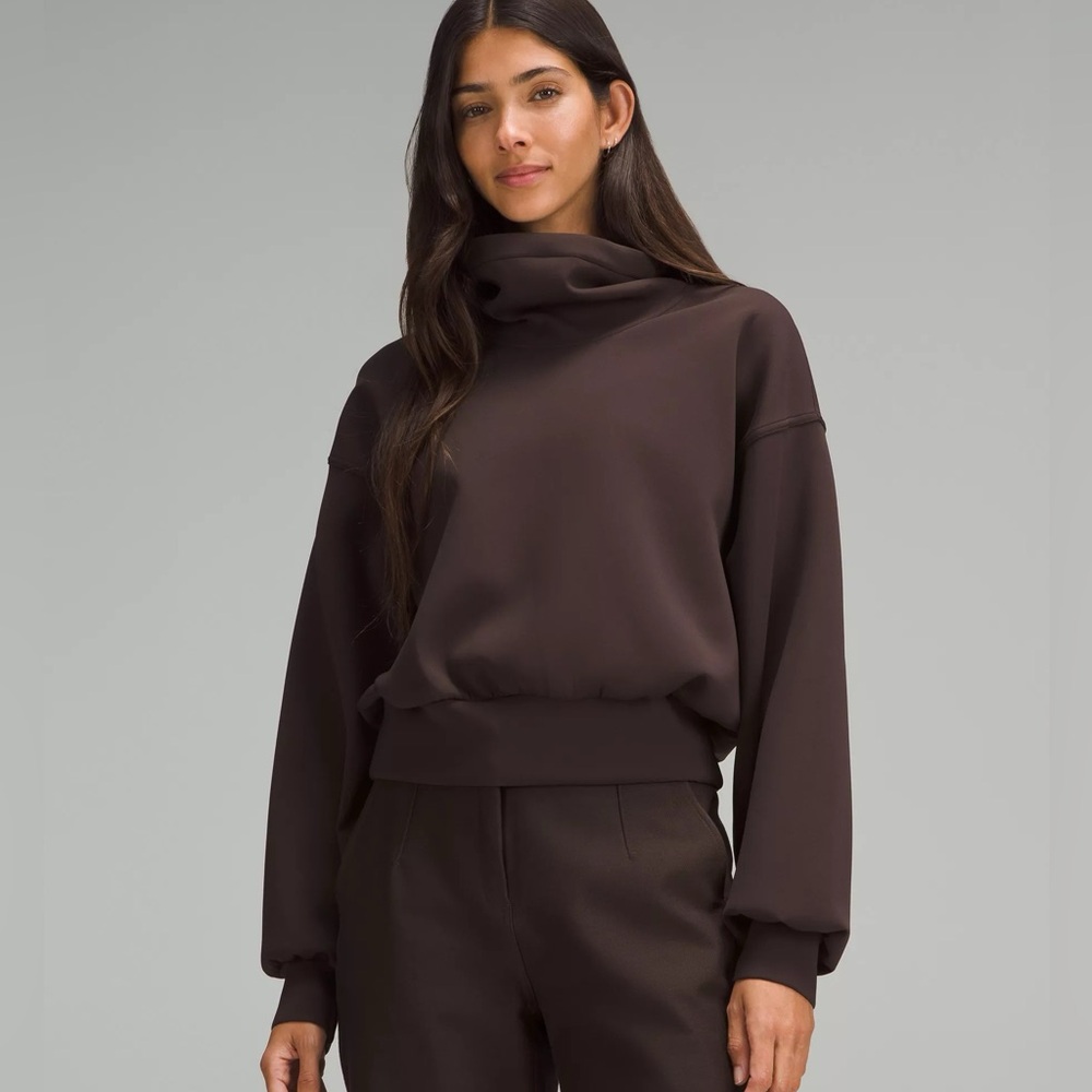 Lululemon Full Flourish Pullover Turtleneck